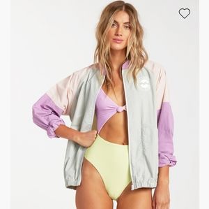 ✨HP✨NWT Billabong Whirlwind Windbreaker